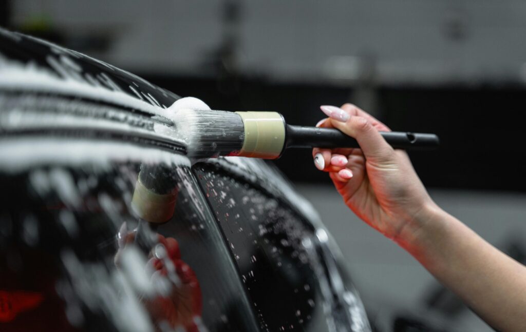 رحلة الأرباح النظيفة: دراسة شاملة لمشروع مغاسل السيارات المتنقلة وإدارة التكاليف المالية