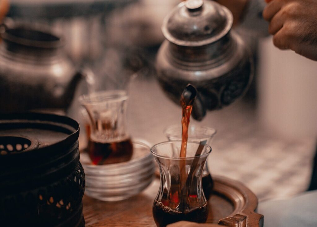 سر نجاح بسطة الشاهي وبسطة البطاطس في شوارعنا… مشروع بسيط ودخل ثابت